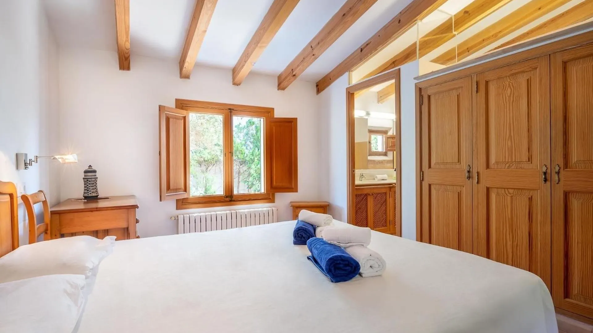 Ferienhaus Mit Privatpool Fuer 8 Personen Ca 240 Qm In Cas Concos Des Cavaller, Mallorca Suedostkueste Von Mallorca Holiday home