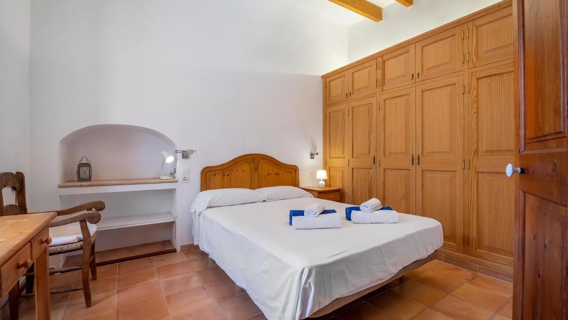 Ferienhaus Mit Privatpool Fuer 8 Personen Ca 240 Qm In Cas Concos Des Cavaller, Mallorca Suedostkueste Von Mallorca 0*,
